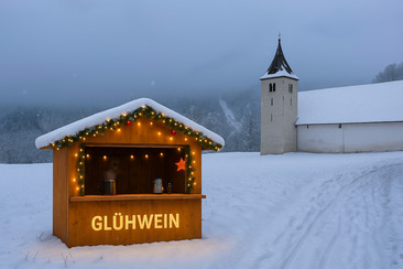 Capanna del vin brulé presso la cappella di Sontga Gada (gdl_907140371_image)