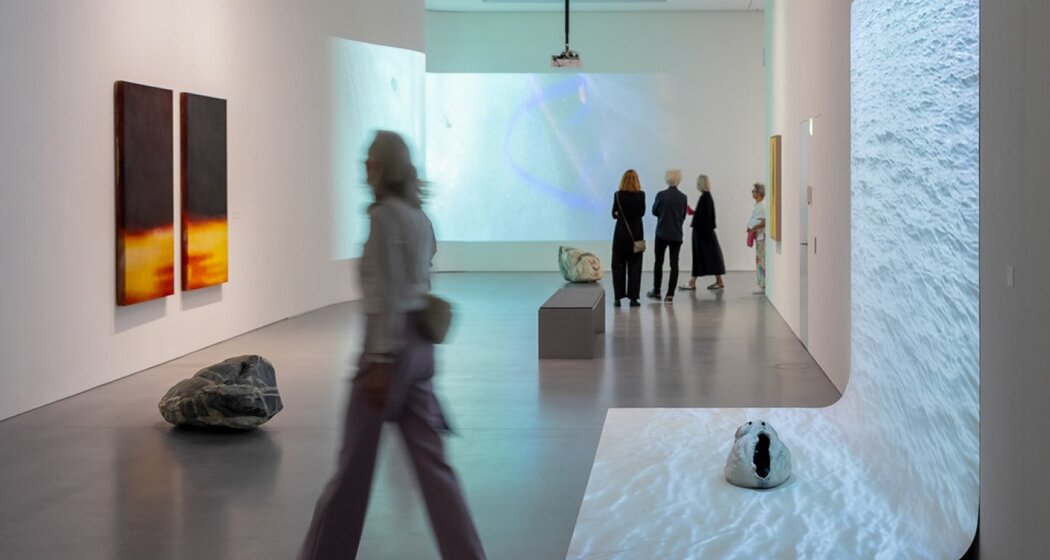 Im Atelier. Raum, Arbeit, Mythos (gdl_907230378_image)