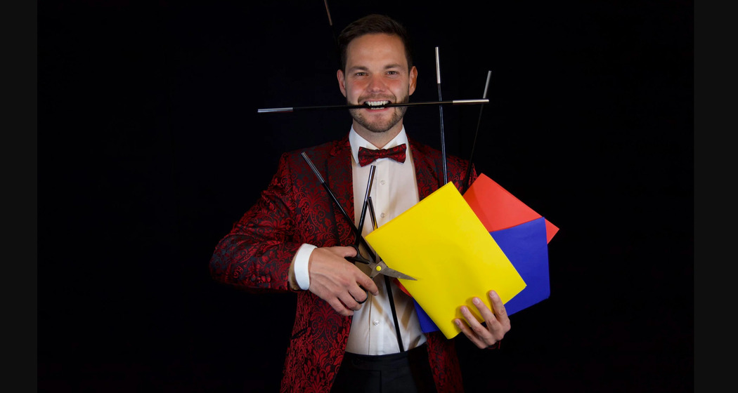 Zauberspass mit Jovi – Magie zum Staunen und Lachen (gdl_907977648_image)