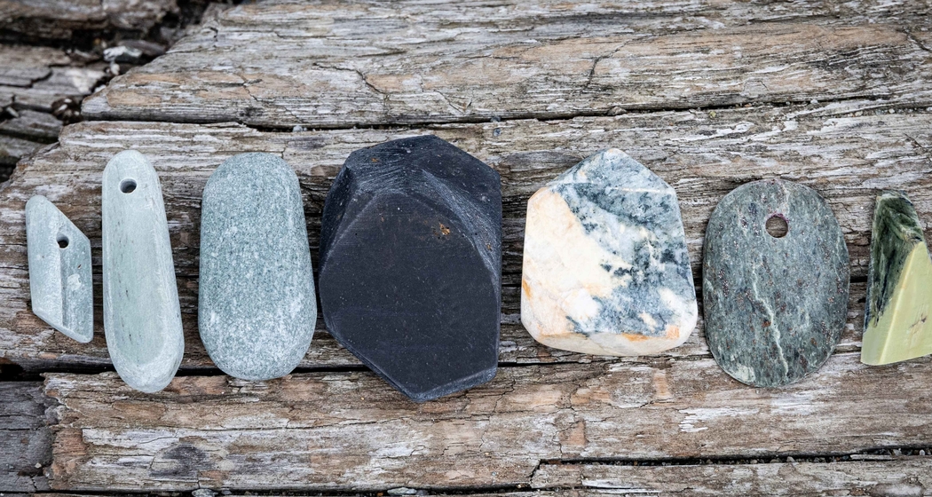 Naturerlebnis: Steine schleifen in der Rheinschlucht (gdl_908110858_image)