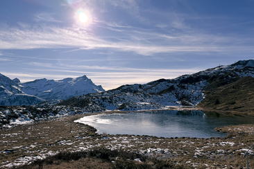 Geführtes Eisbaden im Bergsee (gdl_908214845_image)