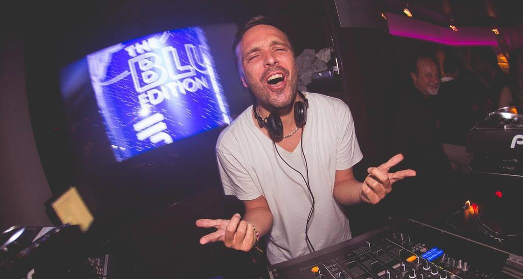 Good vibes only (gdl_908293732_image)