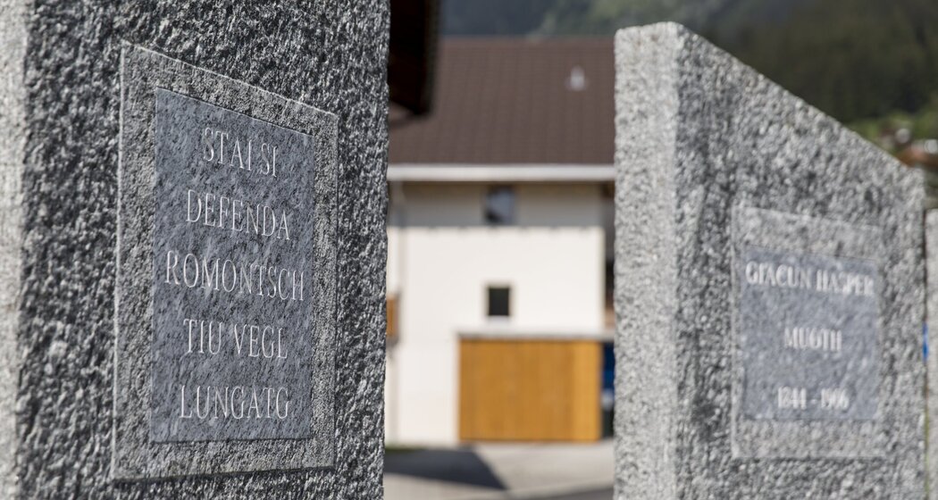 mira!cultura Sprachführung: laufend Romanisch lernen in Brigels (gdl_908359930_image)