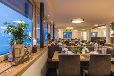 Ausgebucht: Silvester im Berghotel Tgantieni (gdl_908604564_image)