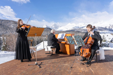 Pontresina Ice Concert - Camerata Pontresina (gdl_908791414_image)
