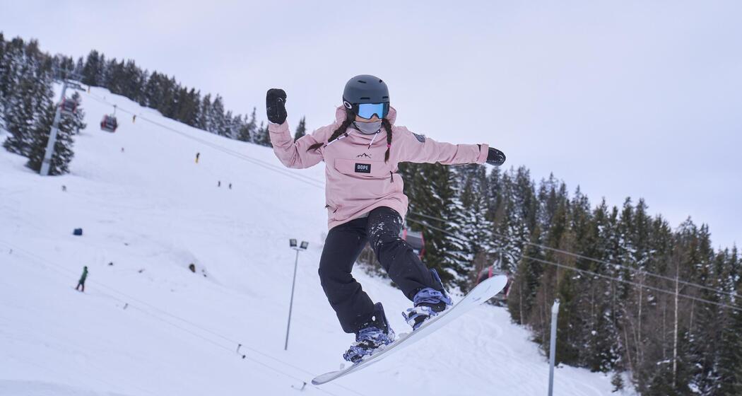 KING & QUEEN of the hill (gdl_908951571_image)