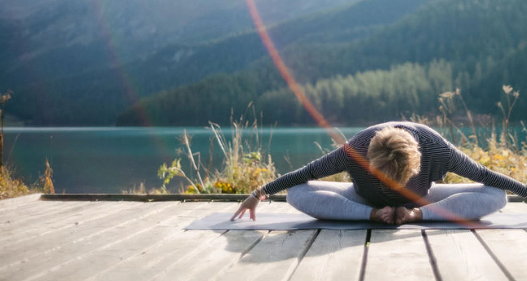 Yoga am Montagmorgen (gdl_909117174_image)