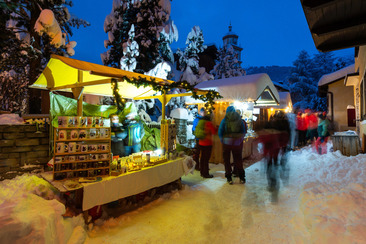 Christmas markets (gdl_910551419_image)