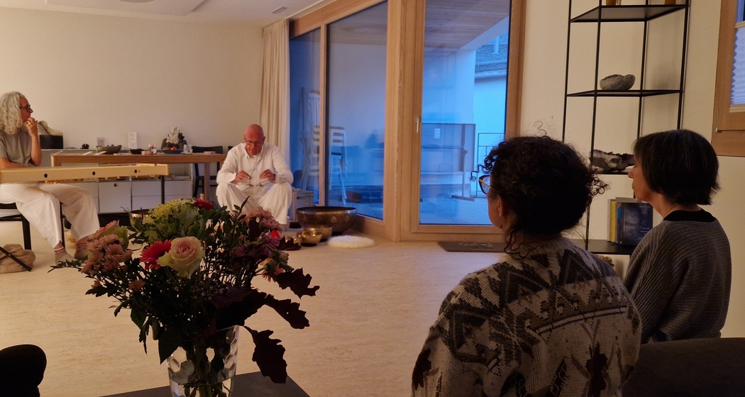 Klangmeditation mit anschliessendem Malen im Atelier (gdl_911047197_image)