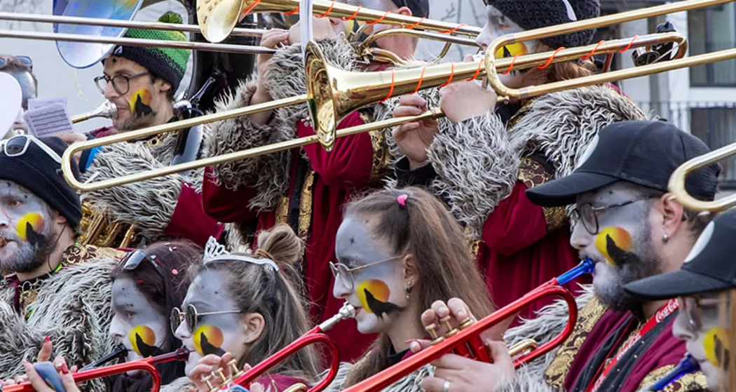 Guggenmusik Las Latiarnas im Skigebiet in Brigels (gdl_911489273_image)