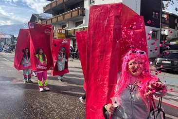 Gievgia Grassa - Fastnachtsumzug in Sedrun (gdl_911636371_image)