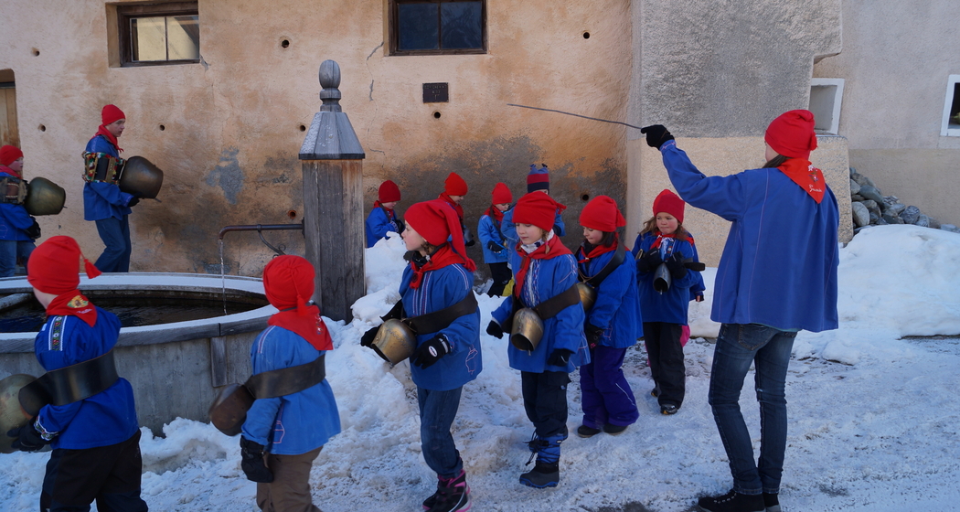 Chalandamarz in Guarda (gdl_911653134_image)