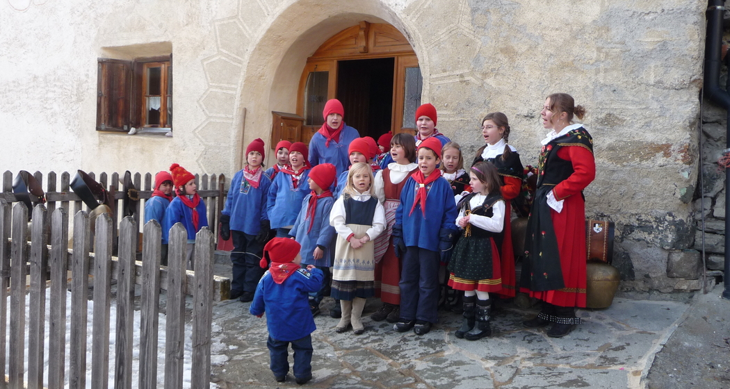 Chalandamarz in Guarda (gdl_911662995_image)