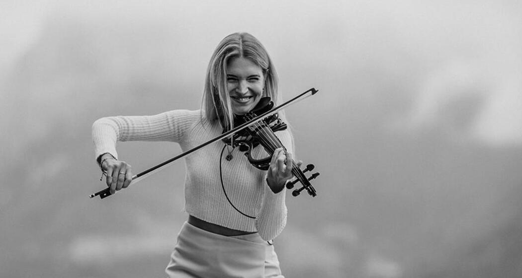 Laura Zimmermann on Stage (gdl_912326132_image)