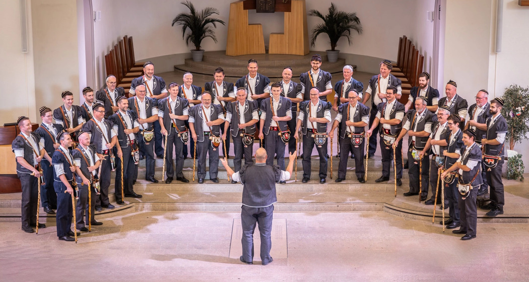 Konzert «Muntognas» – 100 Sänger in vier Landessprachen (gdl_912493392_image)