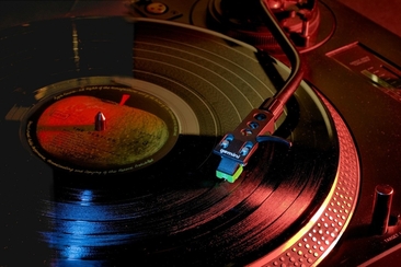 Live DJ: Radio Erkelton (gdl_912903669_image)