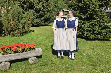 Konzert vum Jodelduett Seraina & Ladina Hug (gdl_913110879_image)