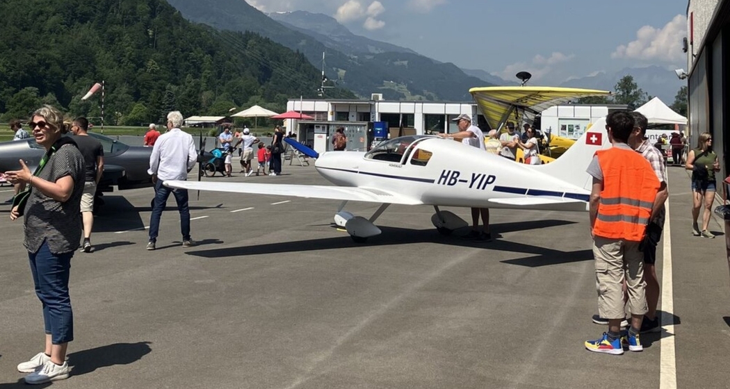 Airport Festival (gdl_913209271_image)