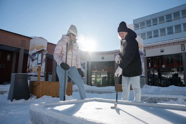 Speed-Dating beim Eisminigolf Davos (gdl_913417760_image)
