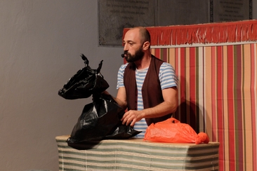 Spettacolo di burattini "Cose da lupi" con Zanubrio Marionettes (gdl_913426624_image)