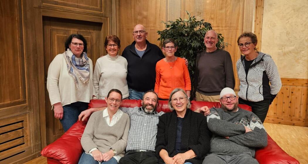 Alli und doch niemert (gdl_913942141_image)