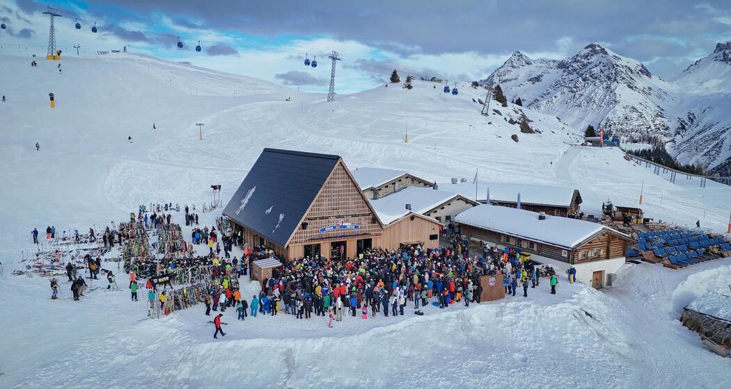 Peter Wackel KuhBar (gdl_914428012_image)