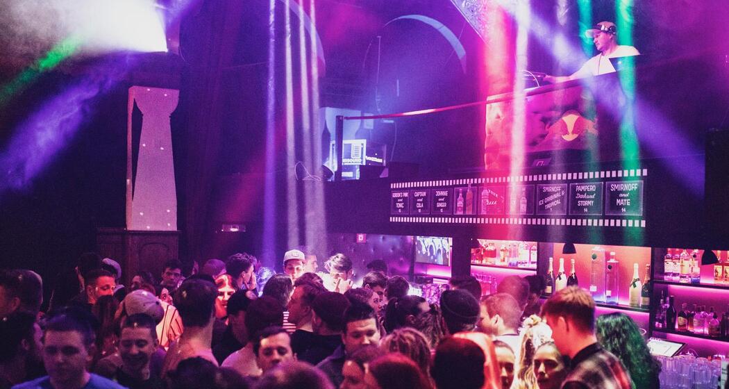 Partynight (gdl_914434592_image)