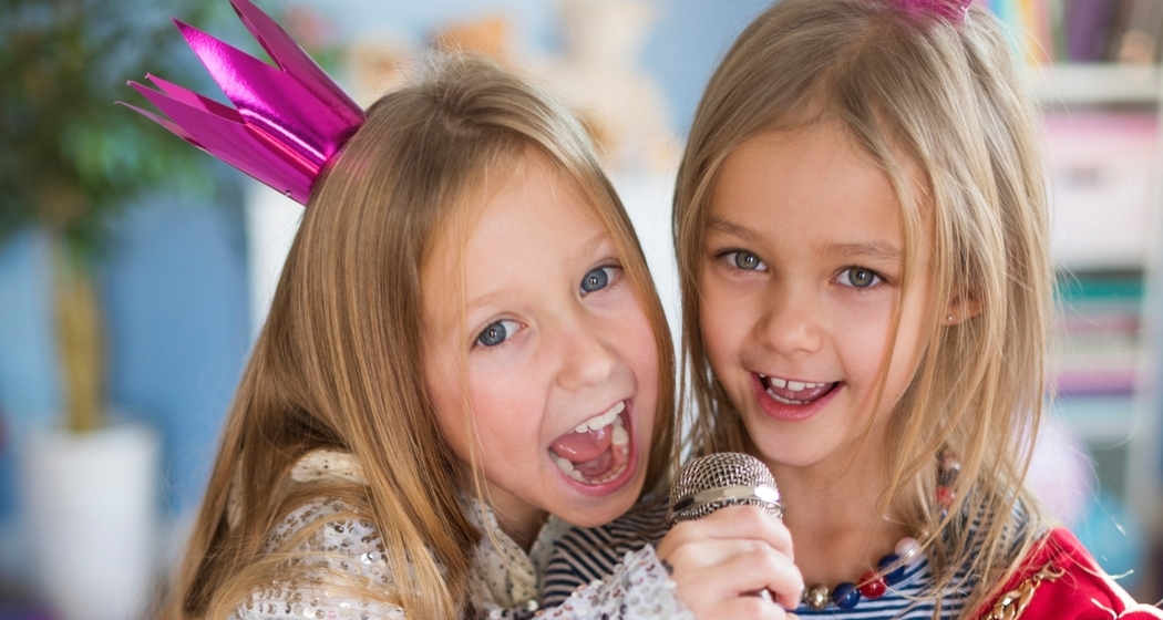 Kinderdisco im Spielparadies Rufalipark in Obersaxen-Misanenga (gdl_915047190_image)