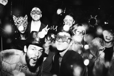 Black & White Party im Rufalipark in Obersaxen-Misanenga (gdl_915047191_image)