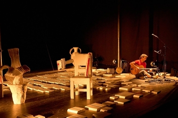 «Livres Pour Survivre» (gdl_915876544_image)