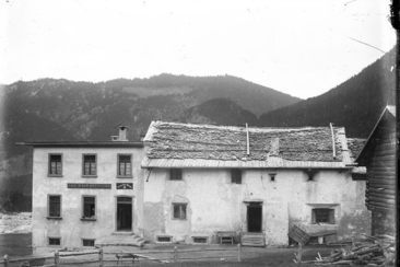 Fotoausstellung – Johann Feuerstein (gdl_915883078_image)