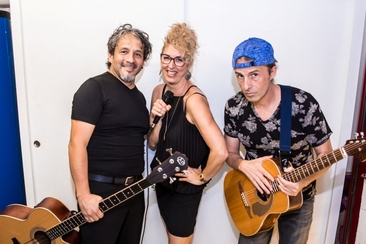 LIVE-Musik im Windsor Pub (1-jähriges Jubiläum) (gdl_916311109_image)