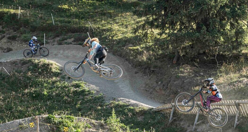 Lenzerheide Downhill Kids mit Epic (gdl_916363351_image)