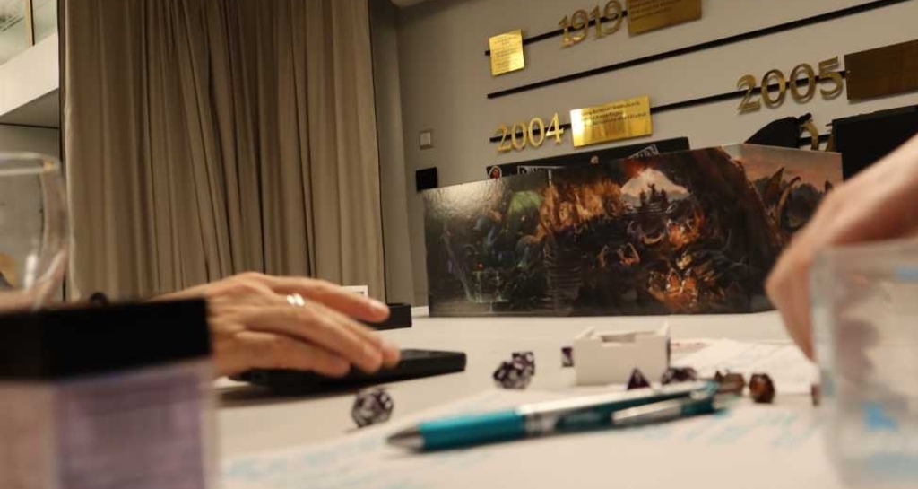 Dungeons & Dragons zwischen Büchern (gdl_916732718_image)