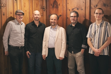 Michael Neff Group (gdl_916962005_image)