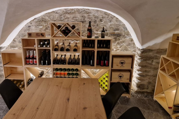 Wine and Dine in der Strocla Bar in Ilanz (gdl_917369989_image)