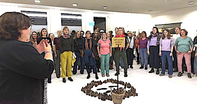 JODELN FRISCH AUS DER KEHLE - Jodeln ist lebendige Kultur - mit Seraina Hartmann (gdl_919228601_image)