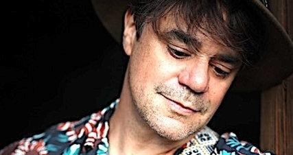 URS MATRAVERS AND THE LOOKS (gdl_919354447_image)