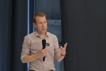 AstroEvent: Der Blick aus dem All - Wie Erdbeobachtung unsere Zukunft verbessert (gdl_920620889_image)