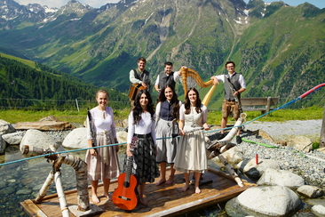 Holzk(n)opfmusi am Minigolffest Tschlin (gdl_920810234_image)