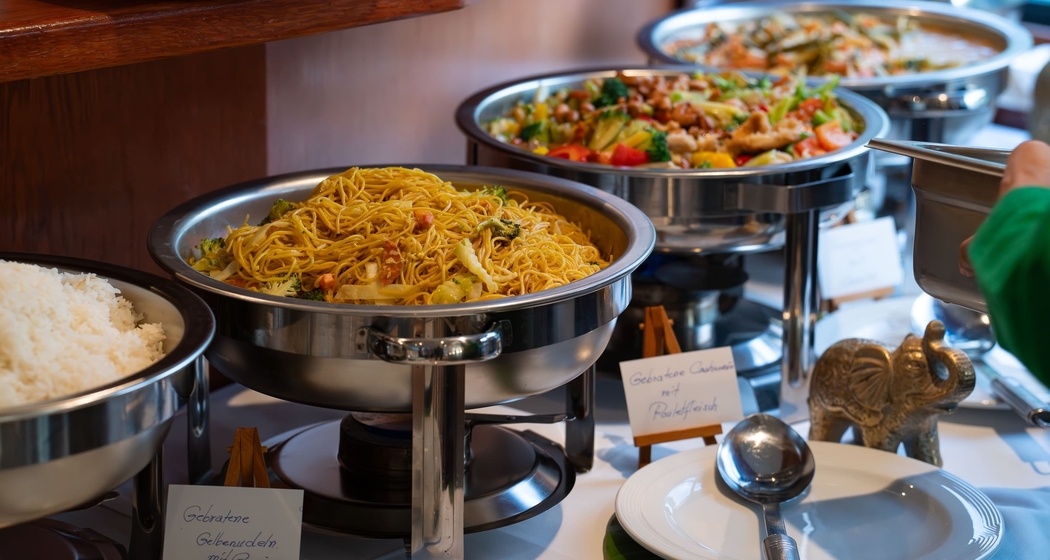 Thai Schiff (gdl_921493008_image)