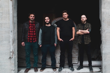 Free Bottle und Après la Chute (gdl_921649895_image)