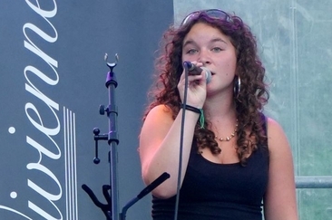 fANNtastic vibes - Vivienne Bandli und Rico Schwarz in Waltensburg (gdl_921758337_image)