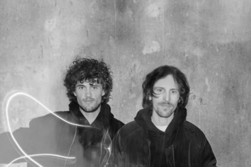 Party with Aquarium Sunrise (gdl_921800185_image)