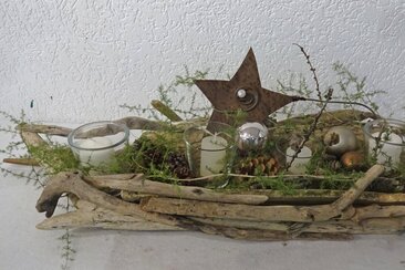 Naturena: Adventsdekoration mit Schwemmholz (gdl_922052020_image)