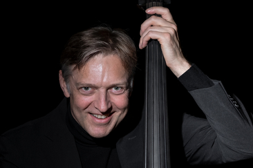 flimsfestival: Bass erstaunt (gdl_922280969_image)