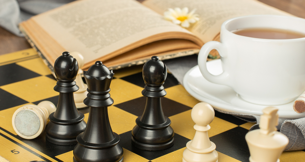 Colazione col papà e scacchi in Biblioteca (gdl_922573806_image)