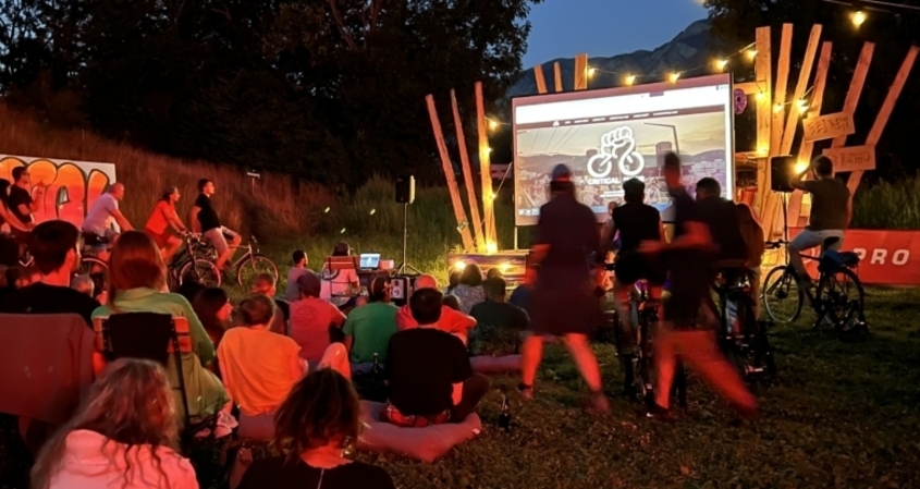 Velo Kino mit Input von Ernst Bromeis (gdl_922919071_image)