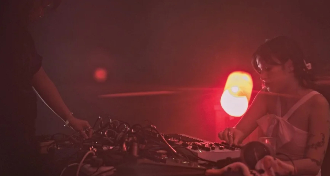 Cinema: «Miao Zhao & Jamira Estrada / Gina Estrada & Las Milagritas» in Ilanz (gdl_923568859_image)