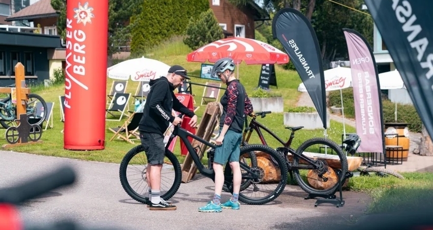 BikerQueen (gdl_923746943_image)